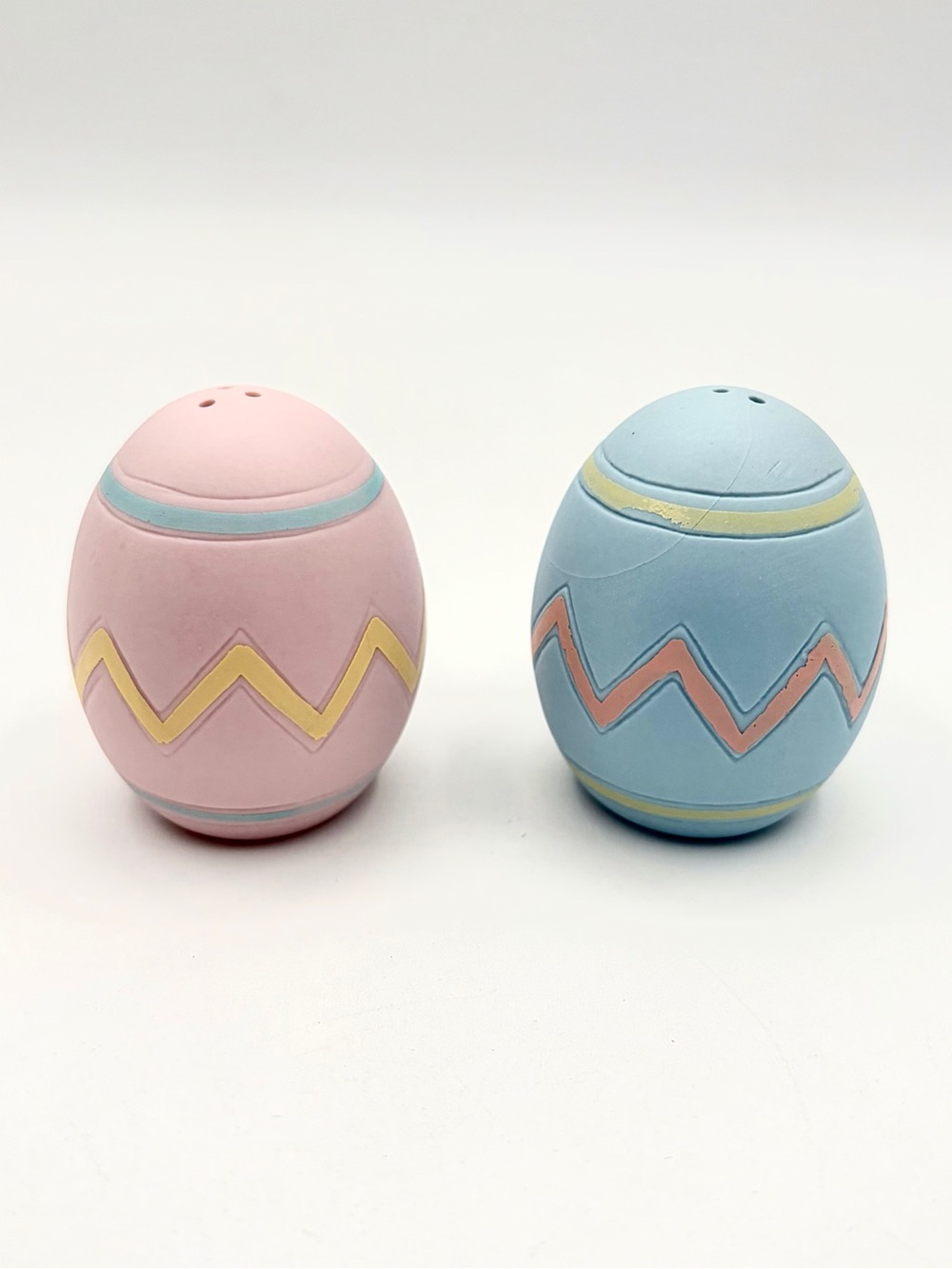 Pastel Pink and Blue Egg Shaped Salt and Pepper Shakers